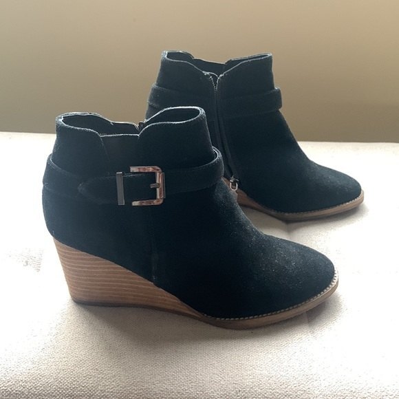 Blondo Natalia Waterproof Black Suede Leather Wedge Booties Ankle Boots Size 7.5 - Picture 7 of 16